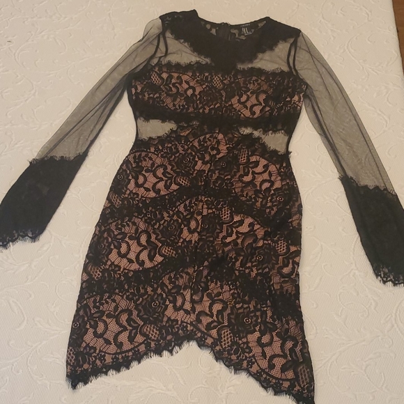 Beautiful black lace dress!♡ OFFERS & TRADES WELCO - Picture 2 of 5